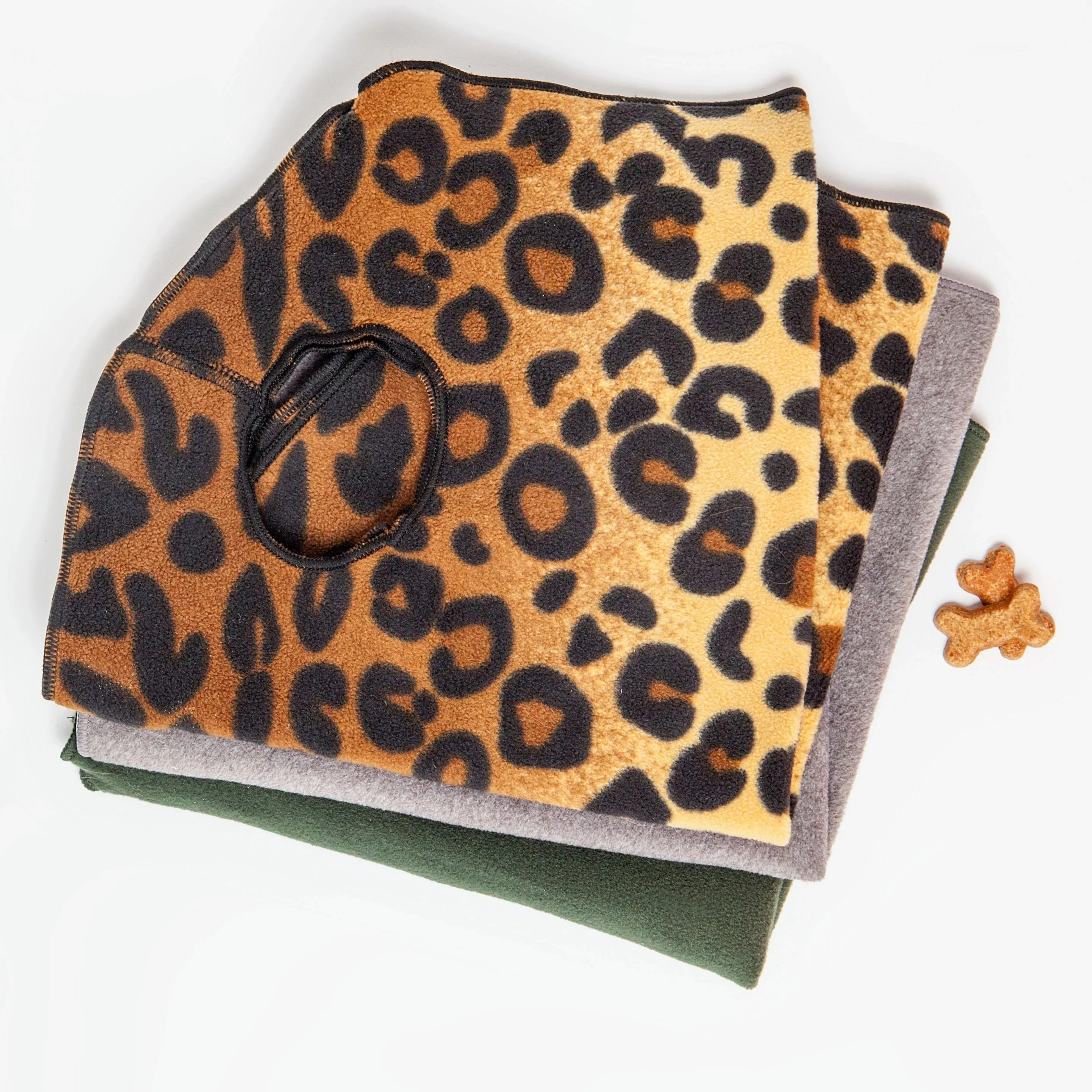 Stretch Fleece Pullover in Leopard Print